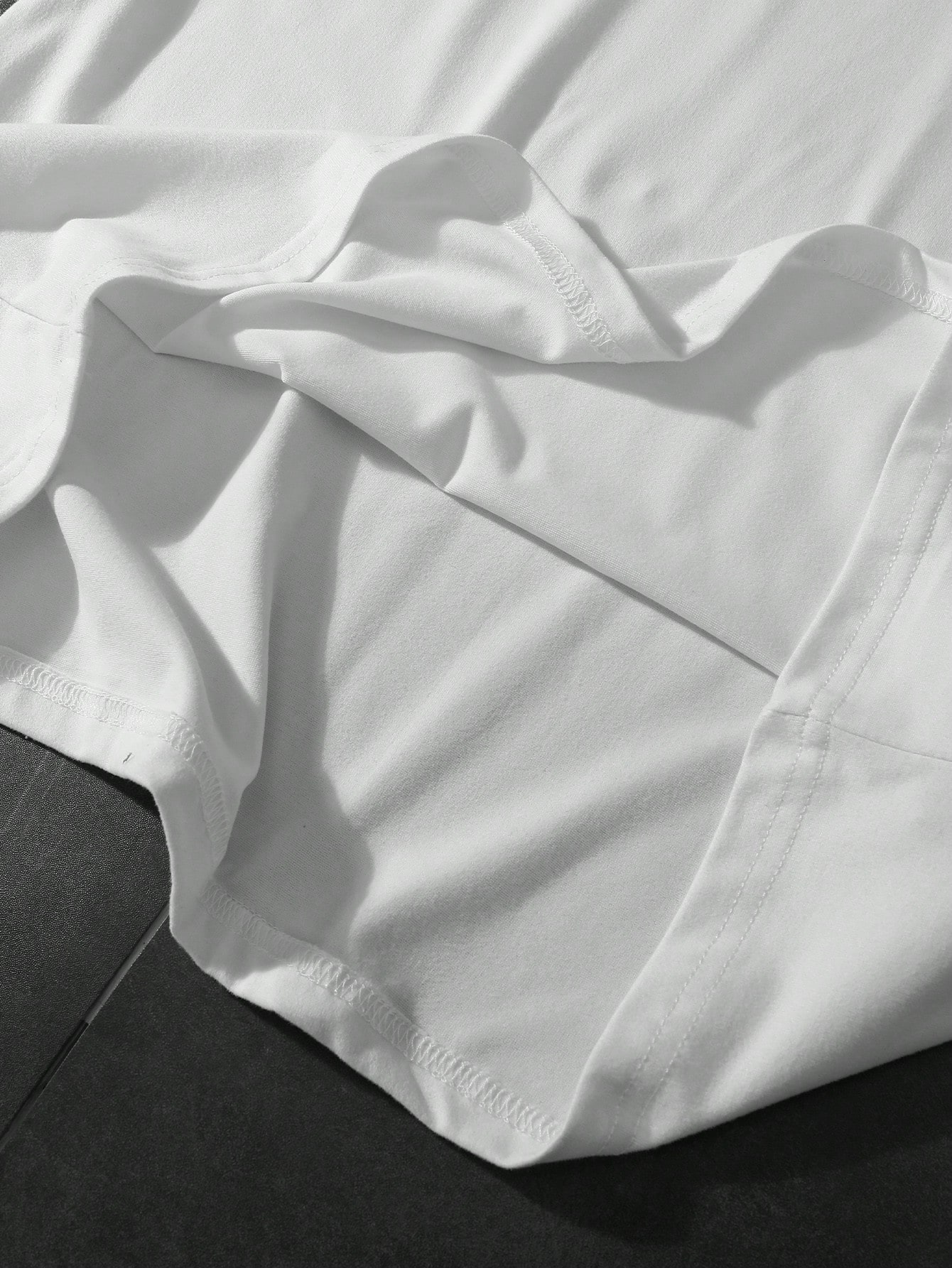 Camiseta Unisex de Algodón Blanco con Estampado con Ancla - Imagen 3